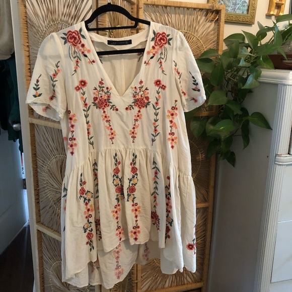 Zara embroidered tunic / mini dress - small - Picture 2 of 5